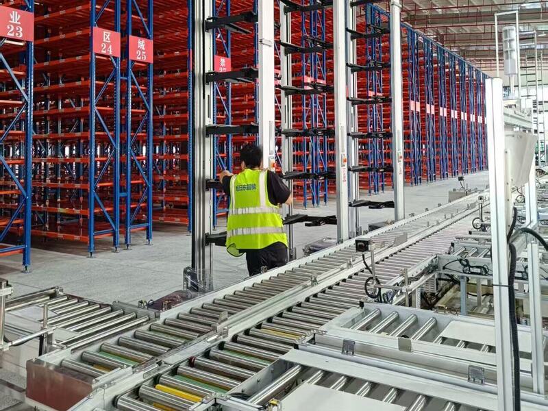 Rail-guided warehouse system for heavy-duty enterprise automation